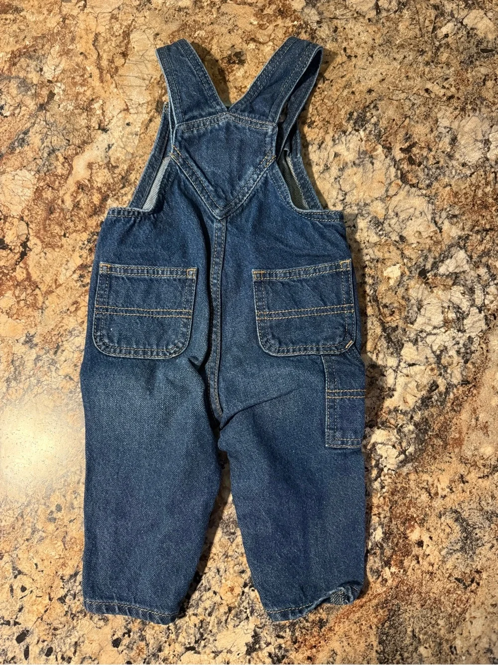 Old Navy classic dark